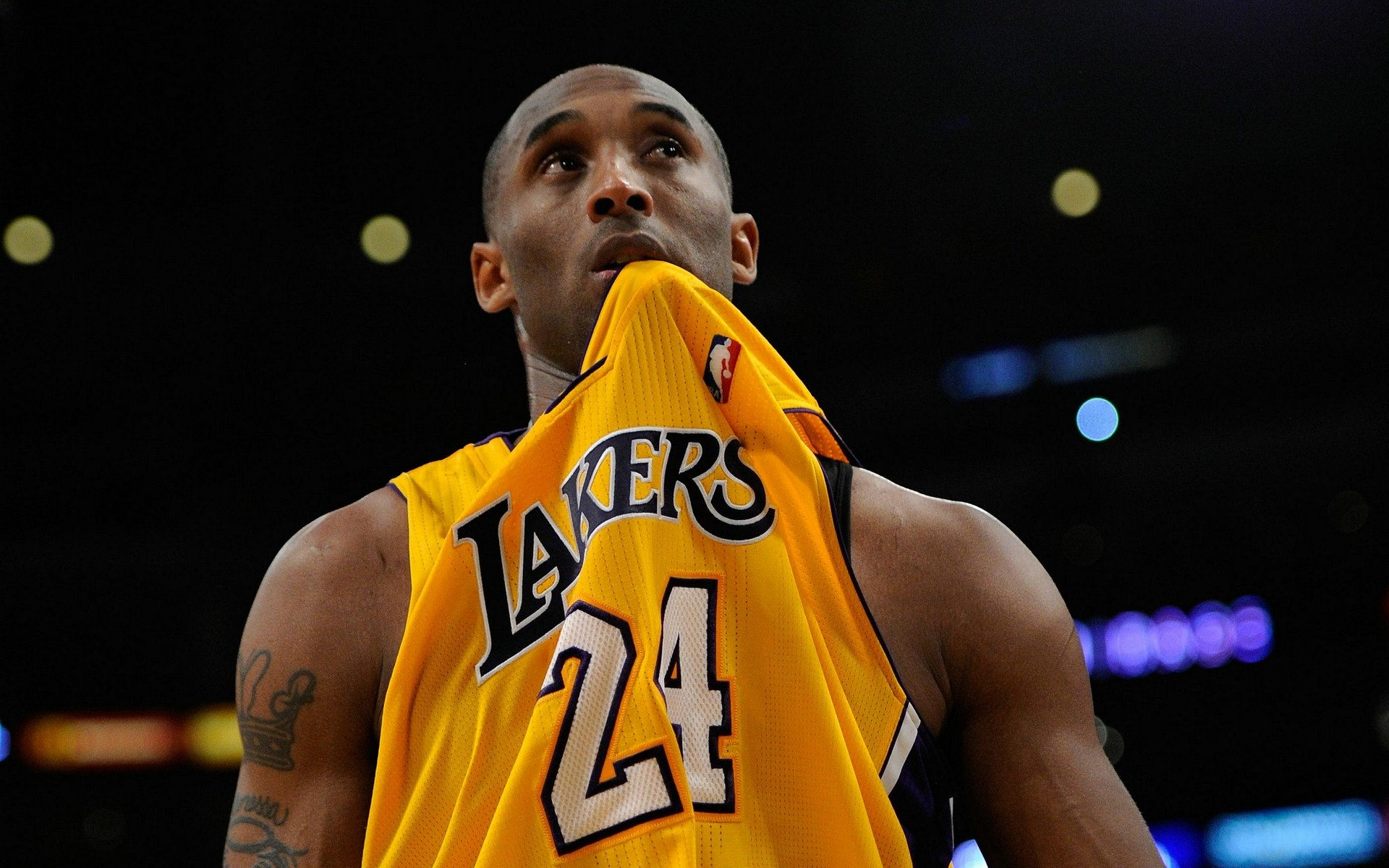 与利物浦的 与利物浦的