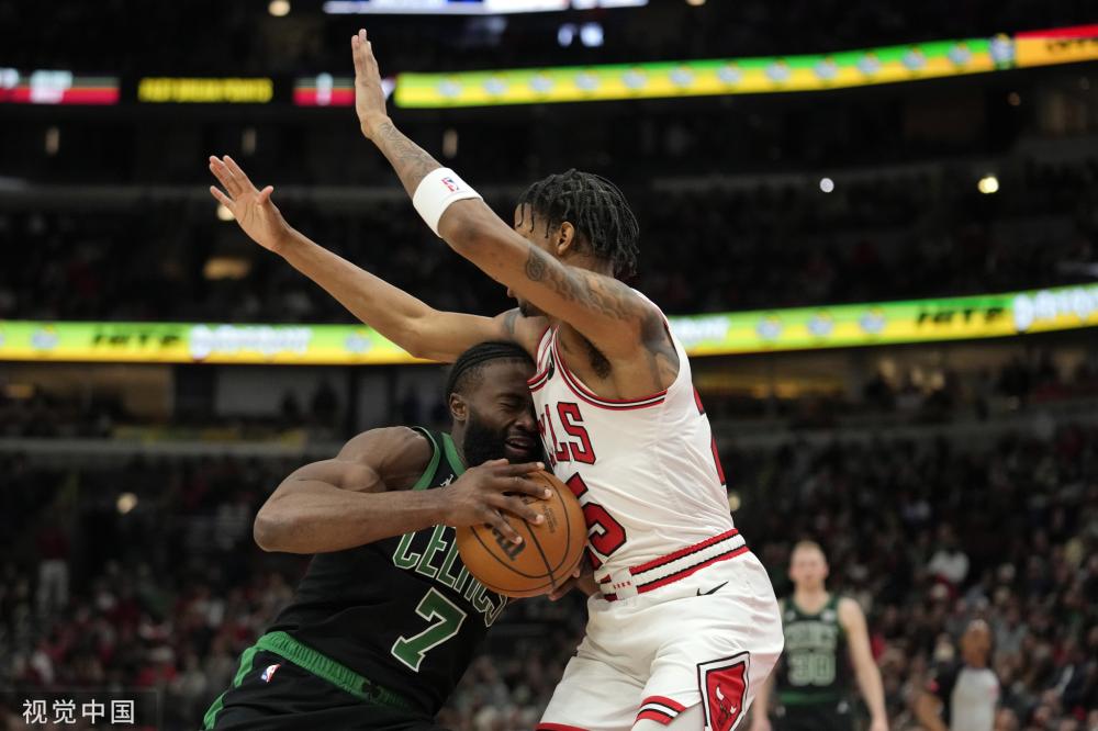 在现代篮球 在现代篮球