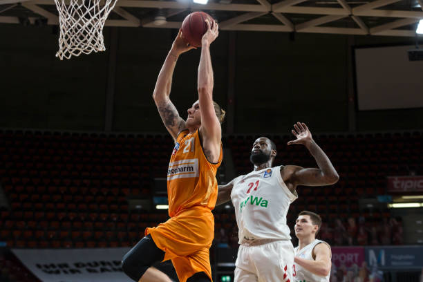 某地曾有一 某地曾有一